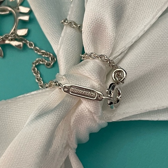 Tiffany & Co elephant bracelet - Picture 8 of 9